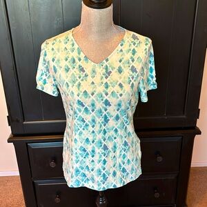 Chico’s turquoise/teal/white jersey. Cute sleeve detail. Chico’s size 0 (or S/4)